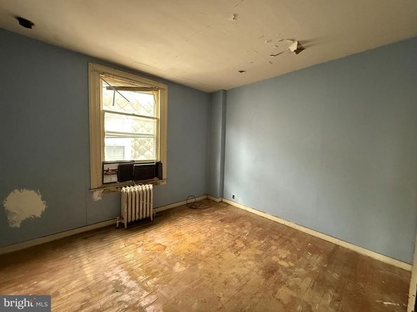 5516 N Marshall Street, Philadelphia PA 19120