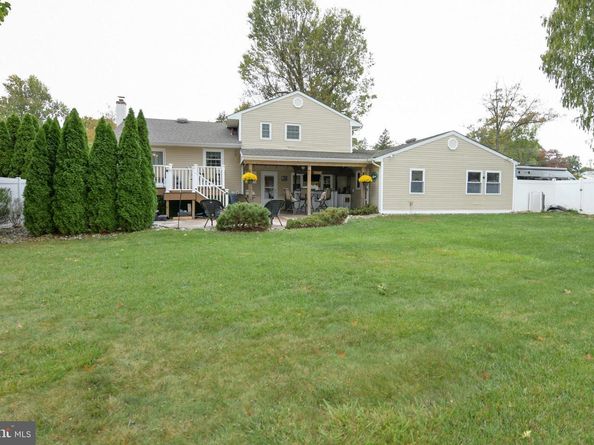 229 Walton Drive, Morrisville PA 19067