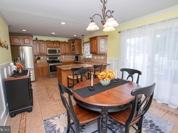 229 Walton Drive, Morrisville PA 19067