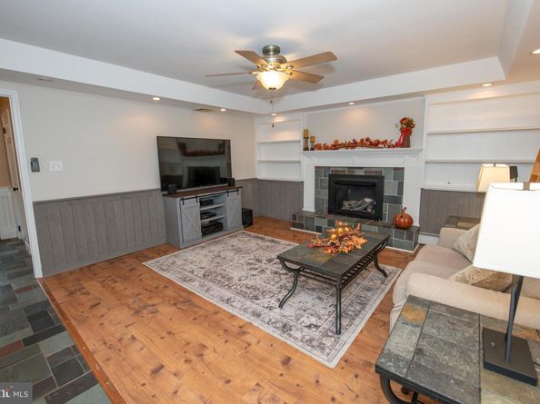 229 Walton Drive, Morrisville PA 19067