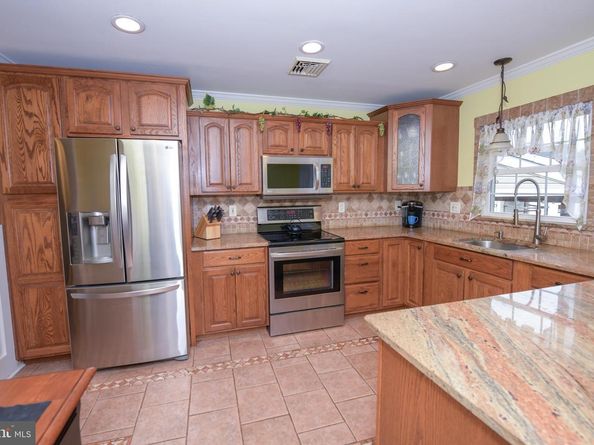 229 Walton Drive, Morrisville PA 19067
