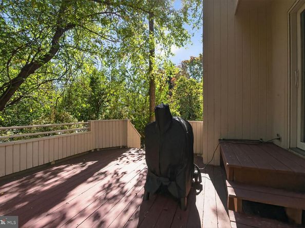 2031 Beacon Place, Reston VA 20191