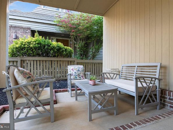 2031 Beacon Place, Reston VA 20191