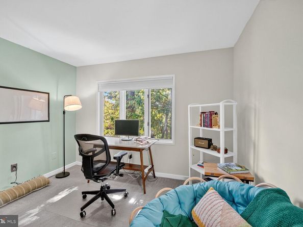 2031 Beacon Place, Reston VA 20191