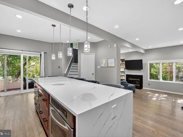 2031 Beacon Place, Reston VA 20191