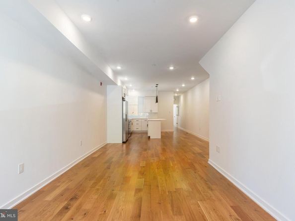1121 S 20TH Street, Philadelphia PA 19146