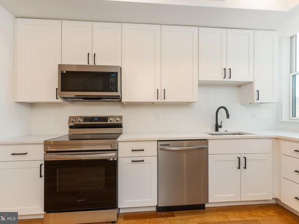 1121 S 20TH Street, Philadelphia PA 19146