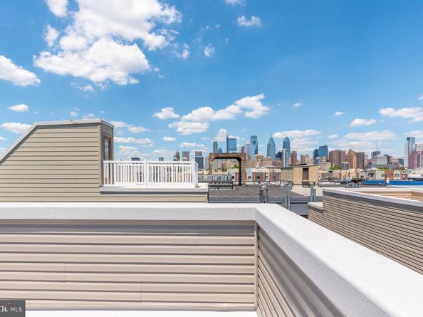 1121 S 20TH Street, Philadelphia PA 19146