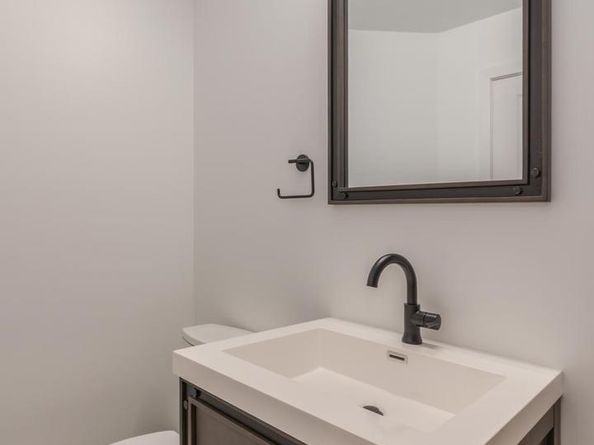 1121 S 20TH Street, Philadelphia PA 19146