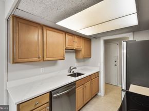 11653 Stoneview Square 11C, Reston VA 20191