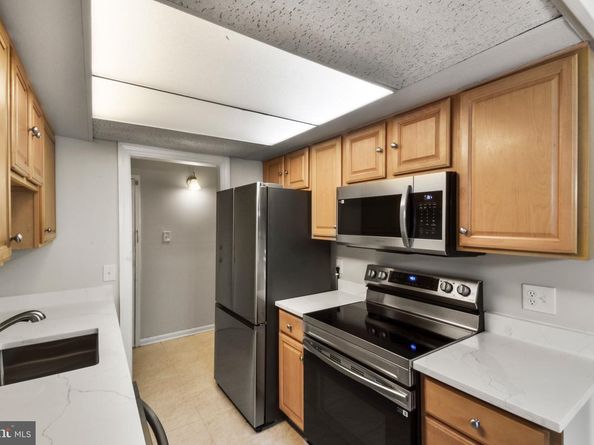11653 Stoneview Square 11C, Reston VA 20191