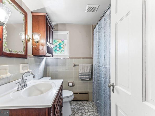 425 Prospect Avenue, Prospect Park PA 19076