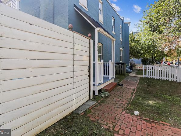 400 15TH Street SE, Washington DC 20003