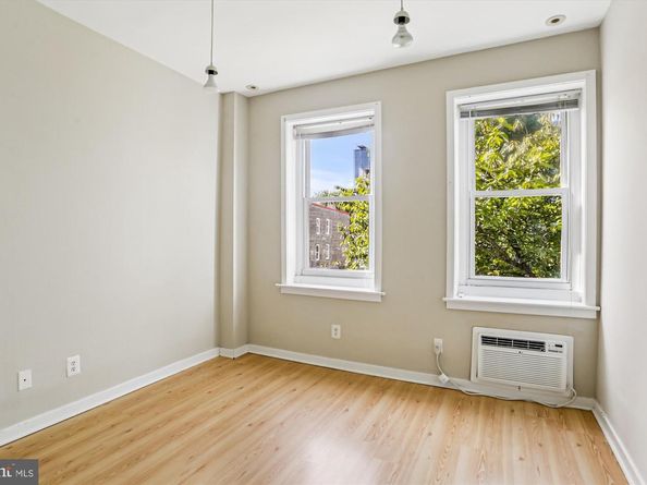 400 15TH Street SE, Washington DC 20003