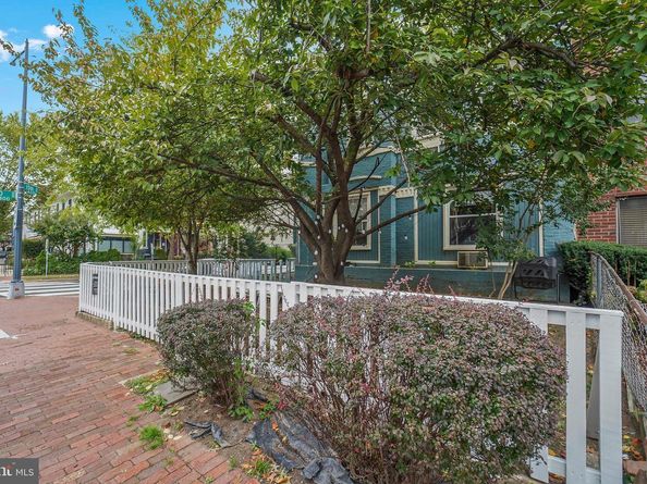 400 15TH Street SE, Washington DC 20003