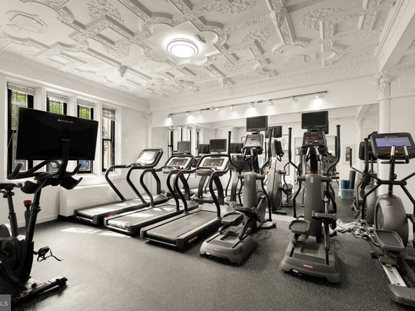 1701 16TH Street NW 802, Washington DC 20009