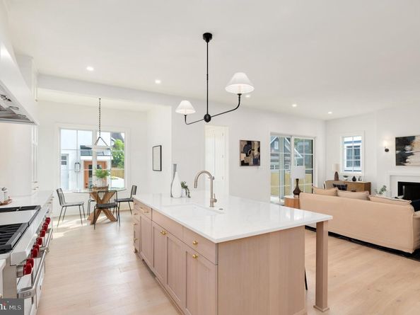 1416 N Hancock Street, Arlington VA 22201