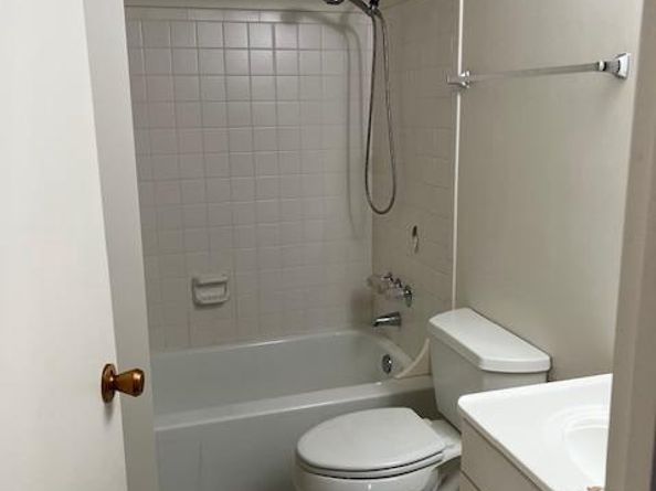200 N Pickett Street 1614, Alexandria VA 22304