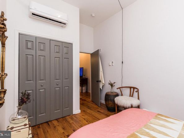 2106 E York Street, Philadelphia PA 19125
