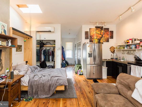 2106 E York Street, Philadelphia PA 19125