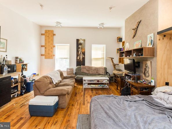 2106 E York Street, Philadelphia PA 19125
