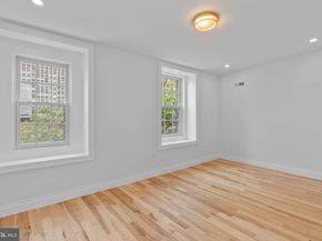 202 Spruce Street, Philadelphia PA 19106