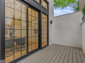 202 Spruce Street, Philadelphia PA 19106