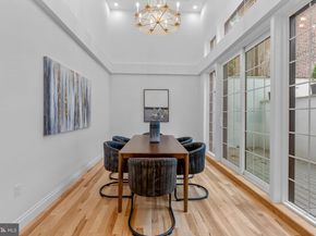202 Spruce Street, Philadelphia PA 19106