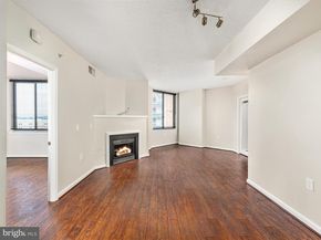 851 N Glebe Road N 601, Arlington VA 22203