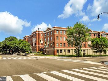 80 New York Avenue NW