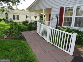 490 Goldenrod Crossing W, New Hope PA 18938