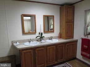 490 Goldenrod Crossing W, New Hope PA 18938