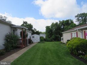 490 Goldenrod Crossing W, New Hope PA 18938