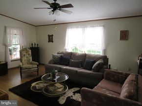 490 Goldenrod Crossing W, New Hope PA 18938