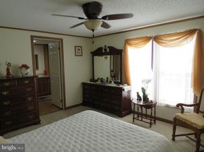 490 Goldenrod Crossing W, New Hope PA 18938