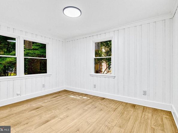 2539 Gallows Road, Dunn Loring VA 22027