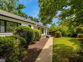 2539 Gallows Road, Dunn Loring VA 22027
