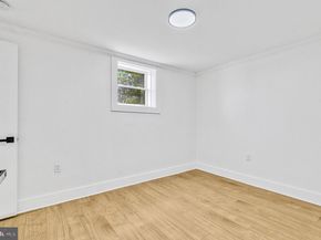 2539 Gallows Road, Dunn Loring VA 22027