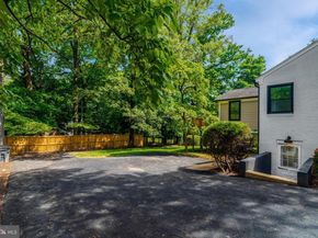 2539 Gallows Road, Dunn Loring VA 22027