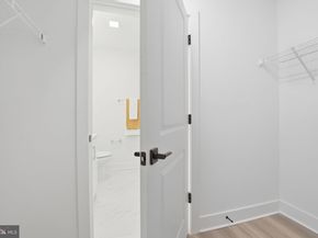701 N Henry Street 210, Alexandria VA 22314