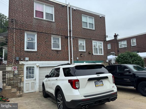8014 Lexington Avenue N, Philadelphia PA 19152