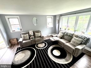 8014 Lexington Avenue N, Philadelphia PA 19152
