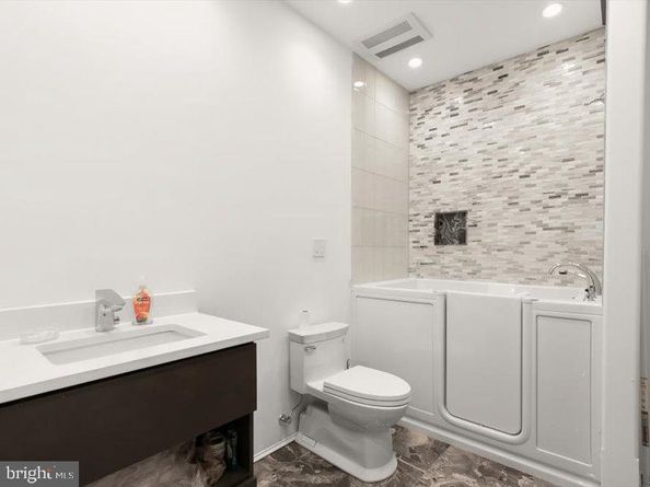 10130 Counselman Road, Potomac MD 20854