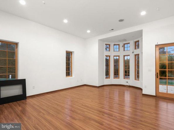 10130 Counselman Road, Potomac MD 20854