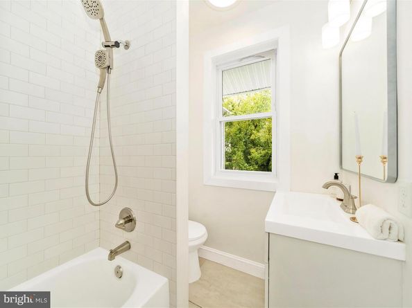3003 20TH Street NE, Washington DC 20018