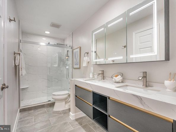 75 S Reynolds Street 411, Alexandria VA 22304