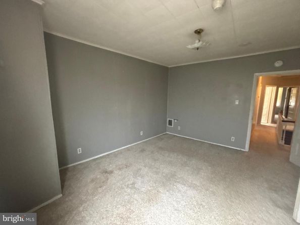 1115 E 11TH Street, Crum Lynne PA 19022