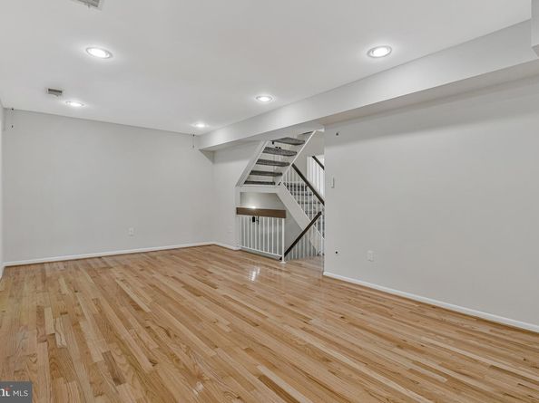 3007 Mission Square Drive, Fairfax VA 22031