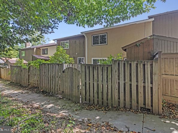 3007 Mission Square Drive, Fairfax VA 22031