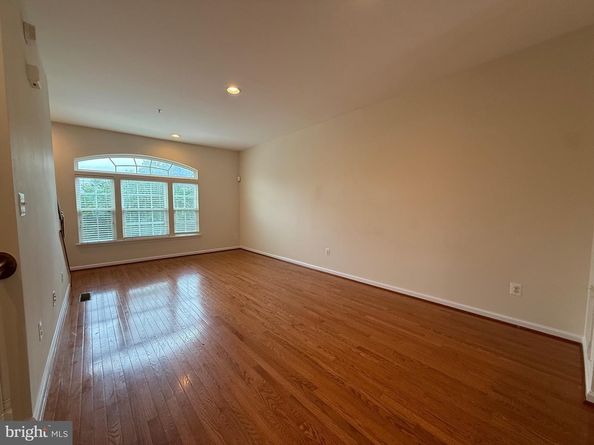 3825 Commodore Joshua Barney Drive NE, Washington DC 20018